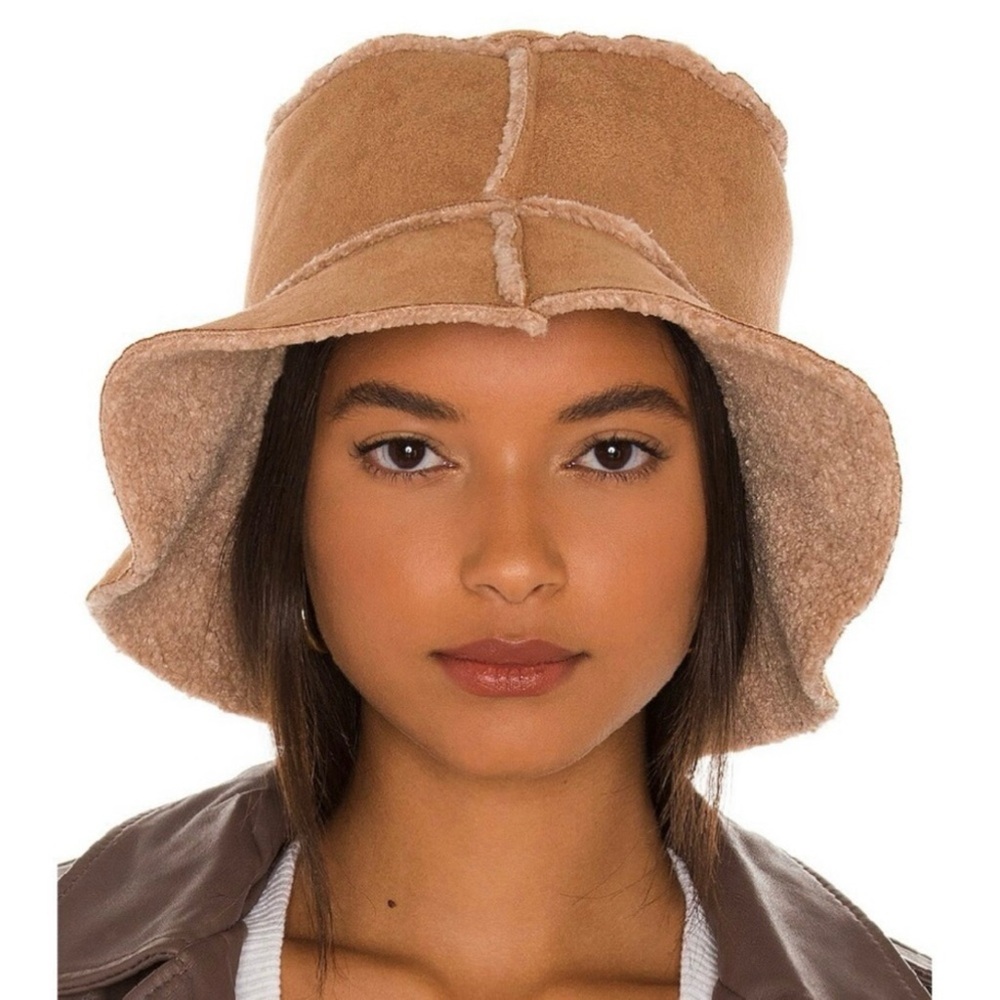 NEW HAT ATTACK BROWN REVERSIBLE FAUX SHEARLING BUCKET HAT